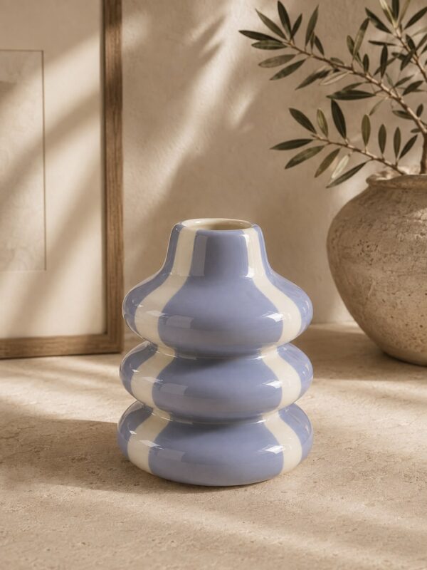 Vazo porcelan ngjye blu