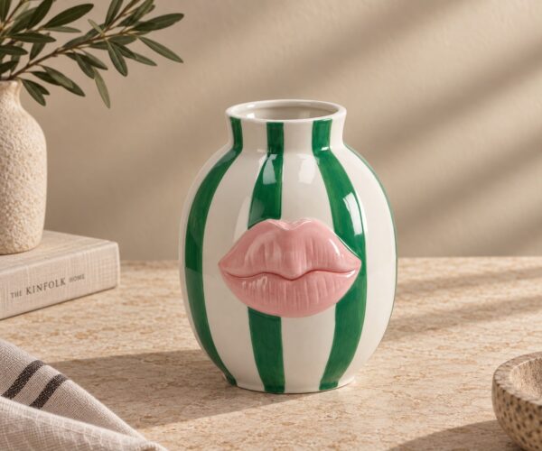 Vazo porcelan me fytyre